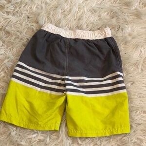 Extreme boys swim gray and yellow swim trunks sz 6
